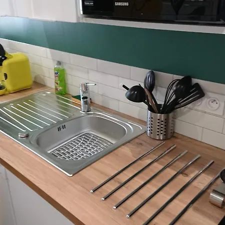 T3 Guynemer 1er Etage A 80 M Linge De Lit Fourni