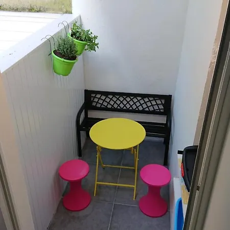 Daire T3 Guynemer 1er Etage A 80 M Linge De Lit Fourni *