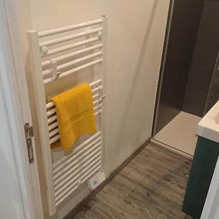 T3 Guynemer 1er Etage A 80 M Linge De Lit Fourni Daire