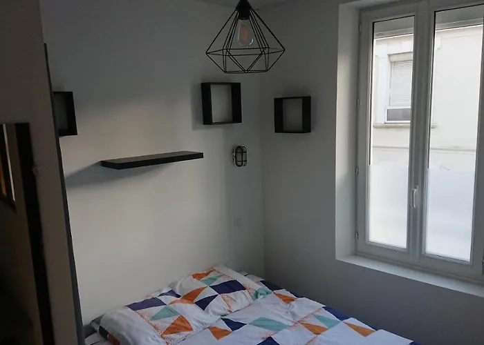 T3 Guynemer 1er Etage A 80 M Linge De Lit Fourni 公寓 *