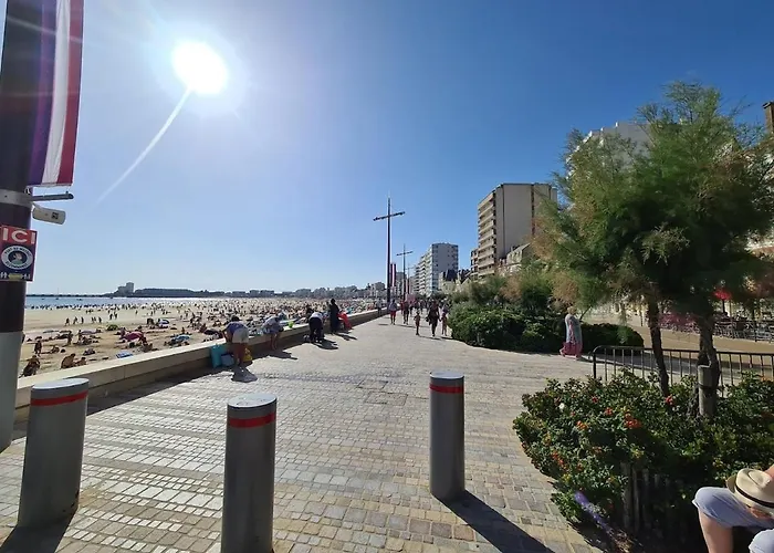 T3 Guynemer 1er Etage A 80 M Linge De Lit Fourni 公寓